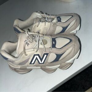 9060 new balance/ size 10c toddler -USED